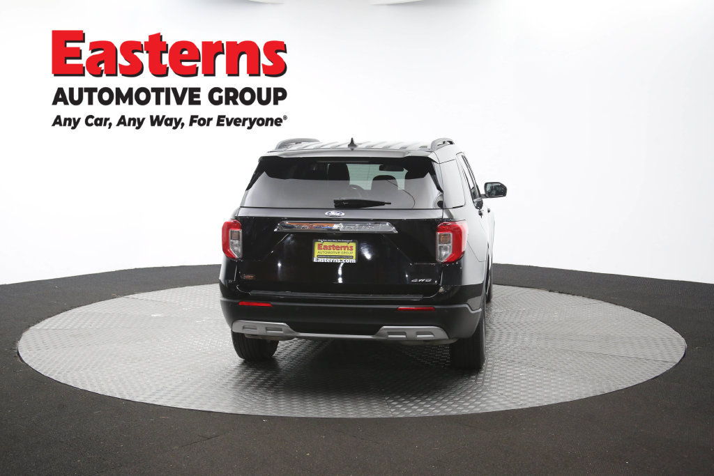 Used 2022 Ford Explorer XLT w/ Equipment Group 202A AWD/4WD image 34