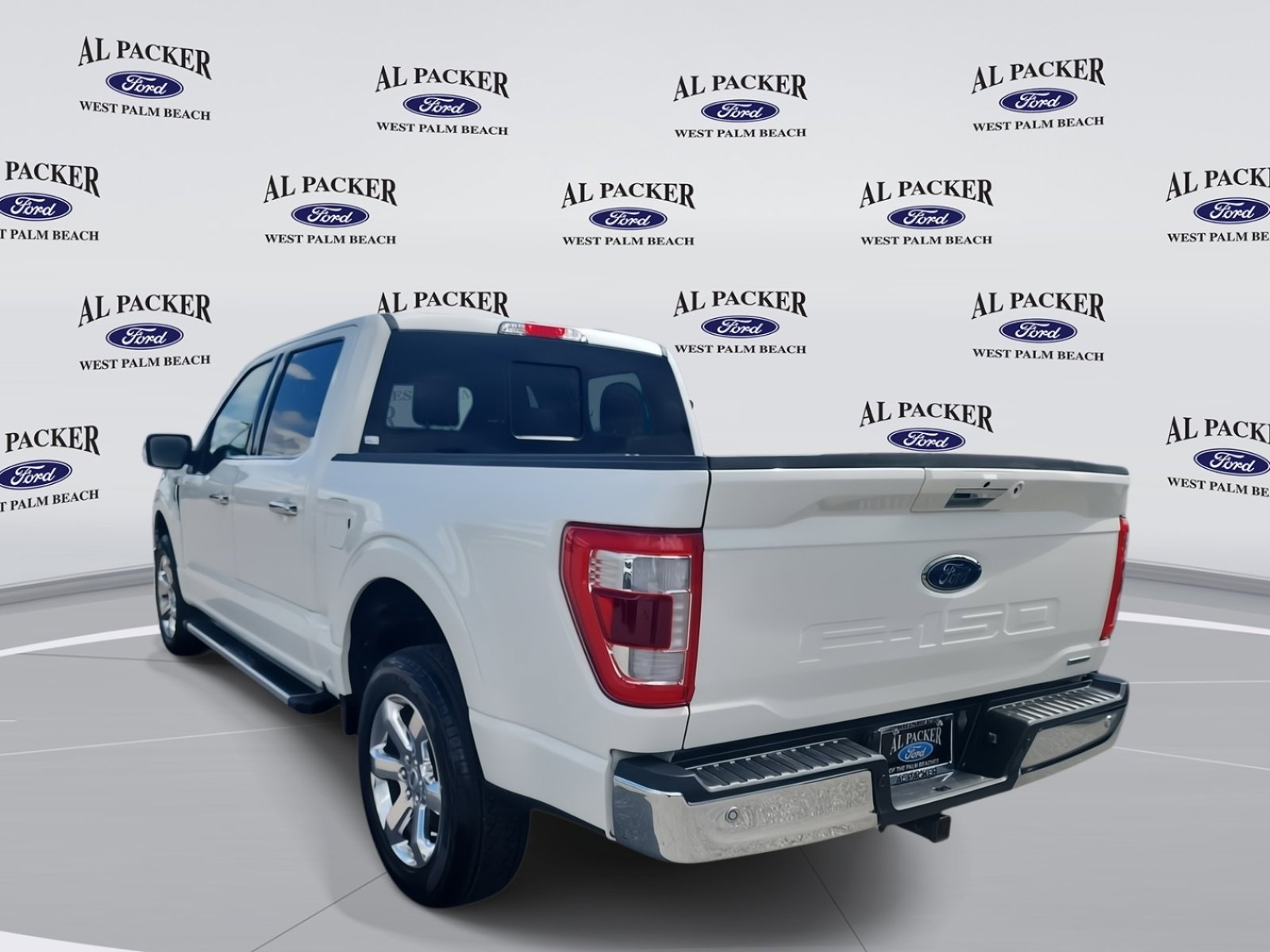 Used 2023 Ford F150 Lariat w/ FX4 Off-Road Package image 3