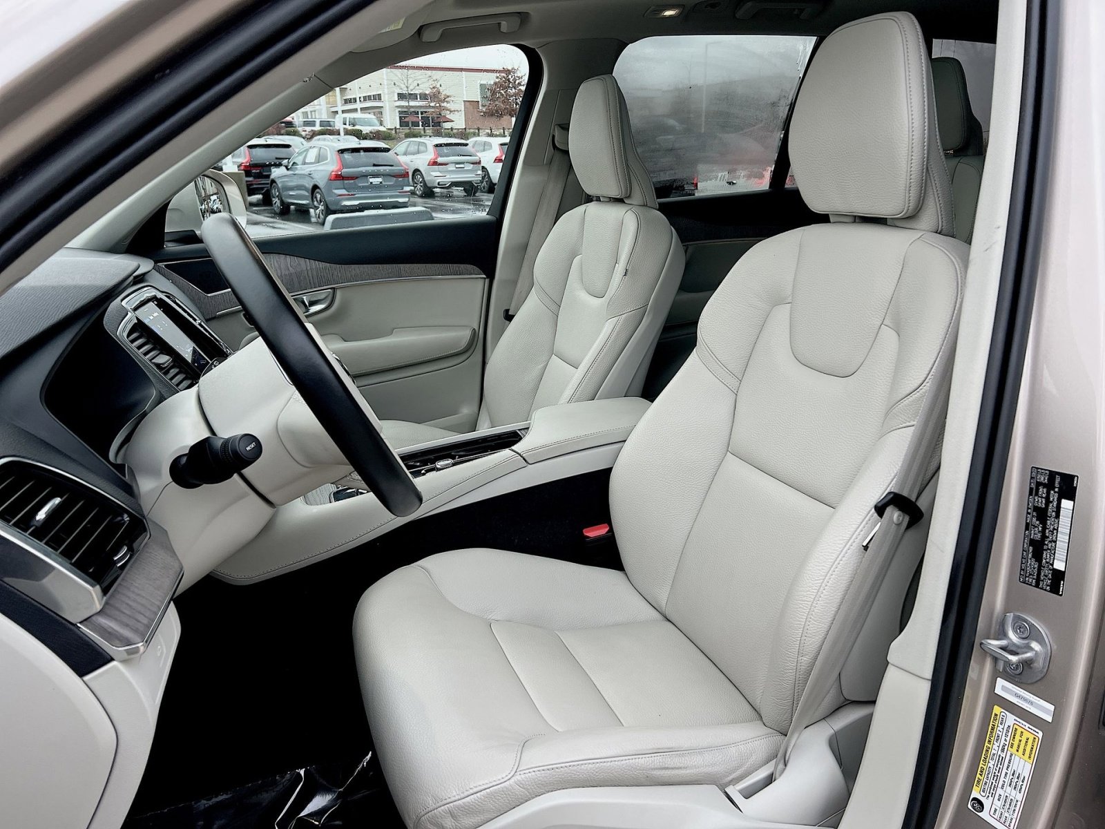 Certified 2023 Volvo XC90 B6 Plus w/ Protection Package Premier image 13