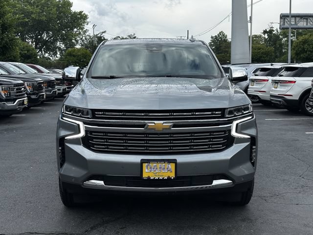 Used 2023 Chevrolet Suburban Premier w/ Advanced Technology Package AWD/4WD image 2