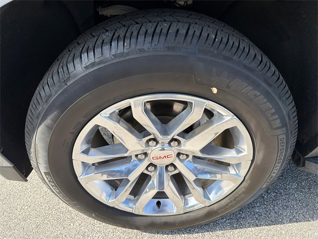 Used 2022 GMC Yukon SLT w/ SLT Premium Package image 11