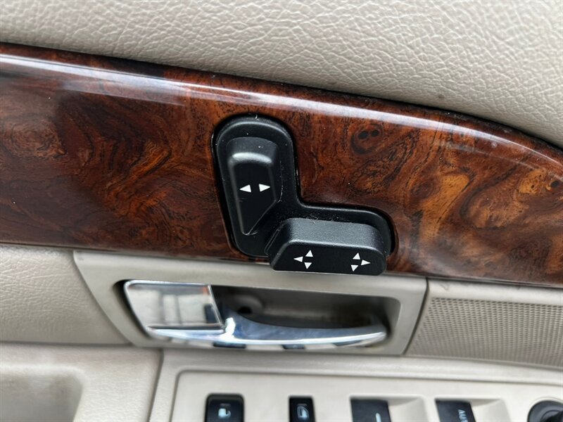 Used 2009 Mercury Grand Marquis LS RWD image 25