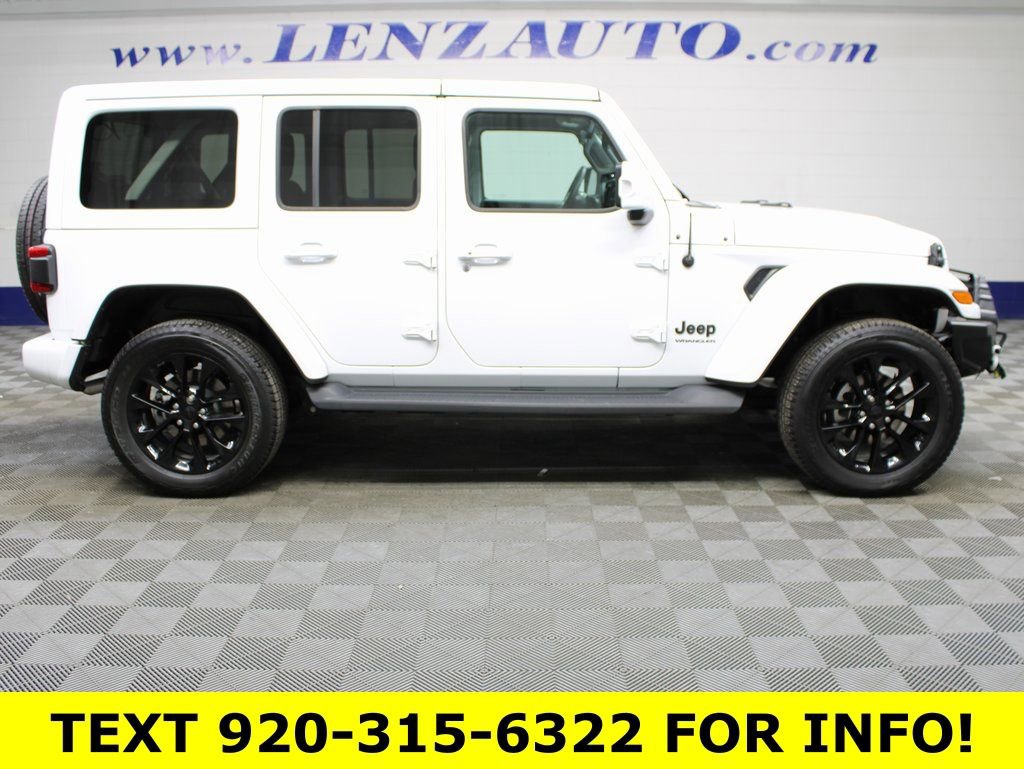 Used 2023 Jeep Wrangler Unlimited Sahara image 2