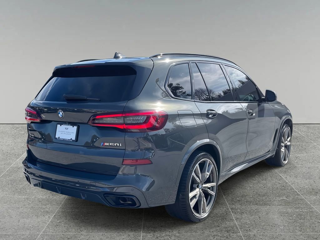 Used 2022 BMW X5 M50i image 5