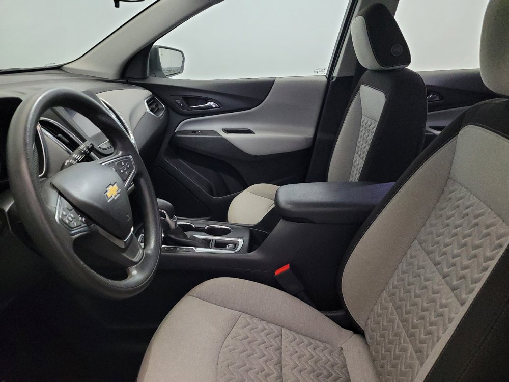 Used 2023 Chevrolet Equinox LS AWD/4WD image 17