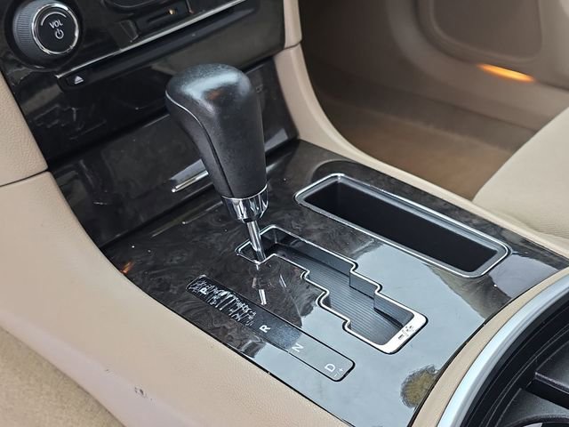 Used 2012 Chrysler 300 RWD image 18