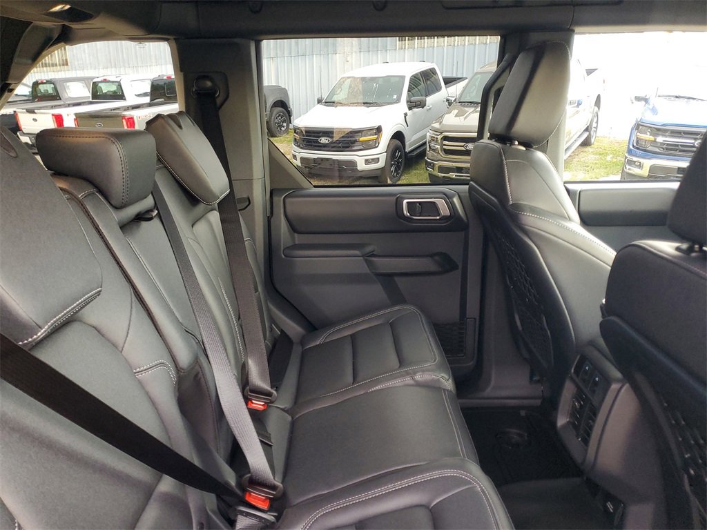 New 2025 Ford Bronco Badlands image 30