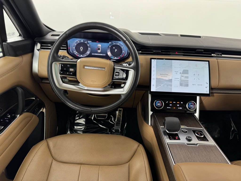 Used 2023 Land Rover Range Rover Long Wheelbase SE AWD/4WD image 23