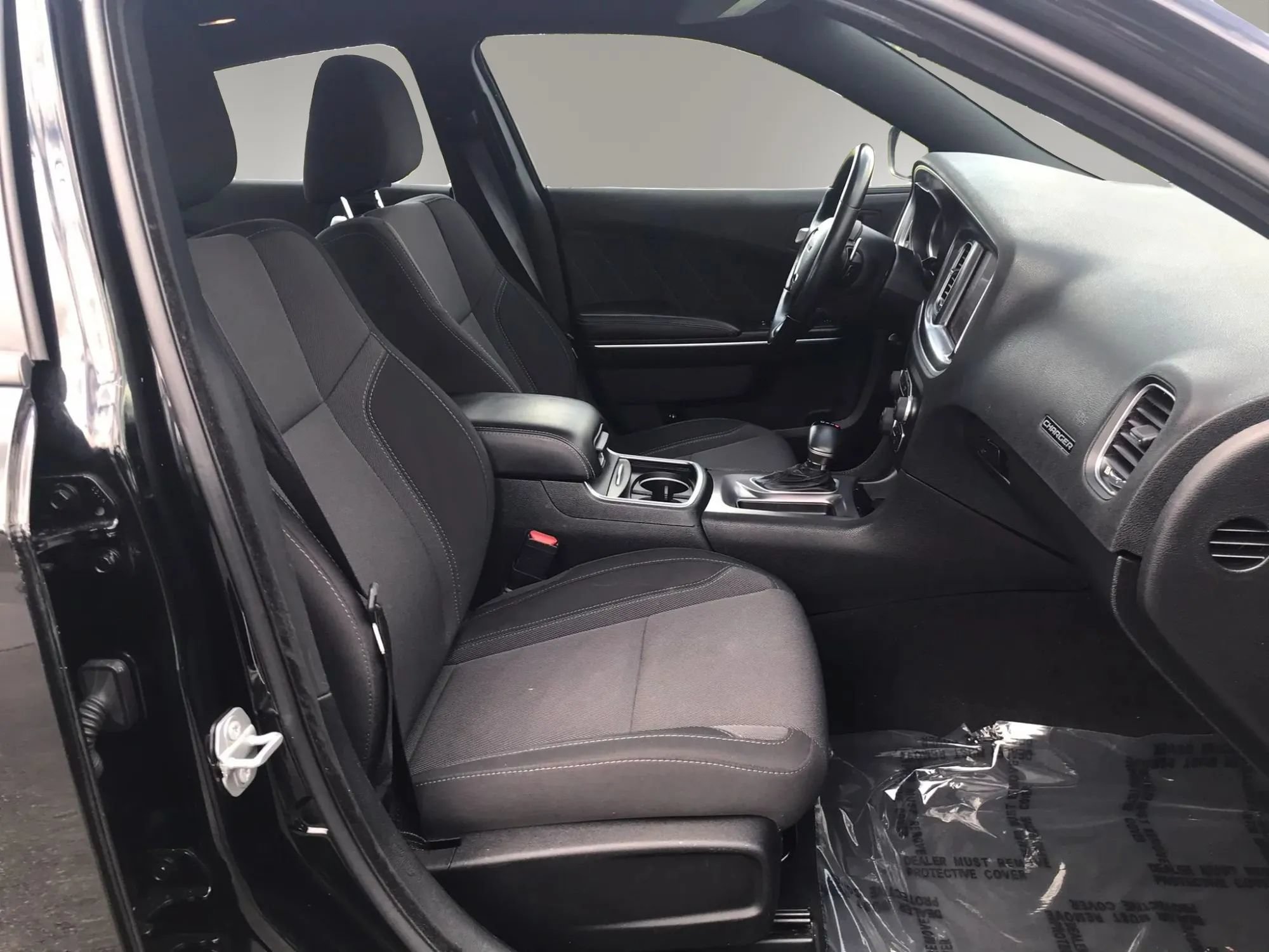 Used 2019 Dodge Charger SXT AWD/4WD image 43