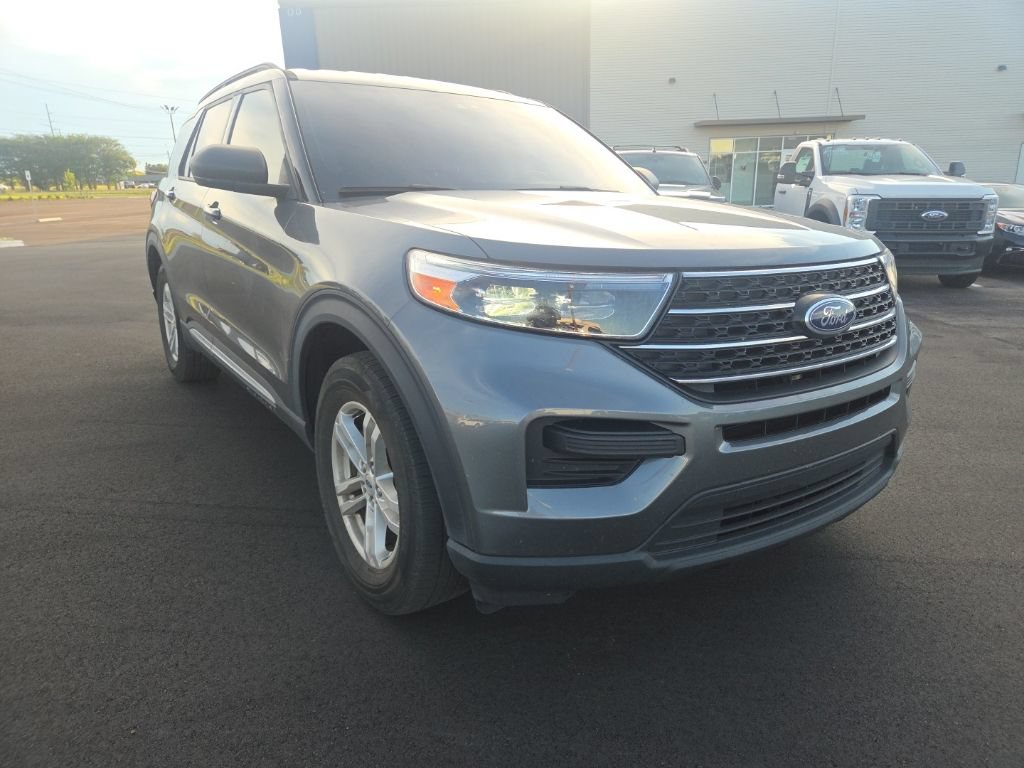 Used 2023 Ford Explorer XLT RWD video 1