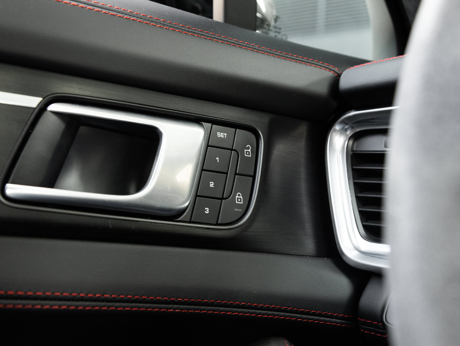 Certified 2023 Porsche Panamera GTS AWD/4WD image 18