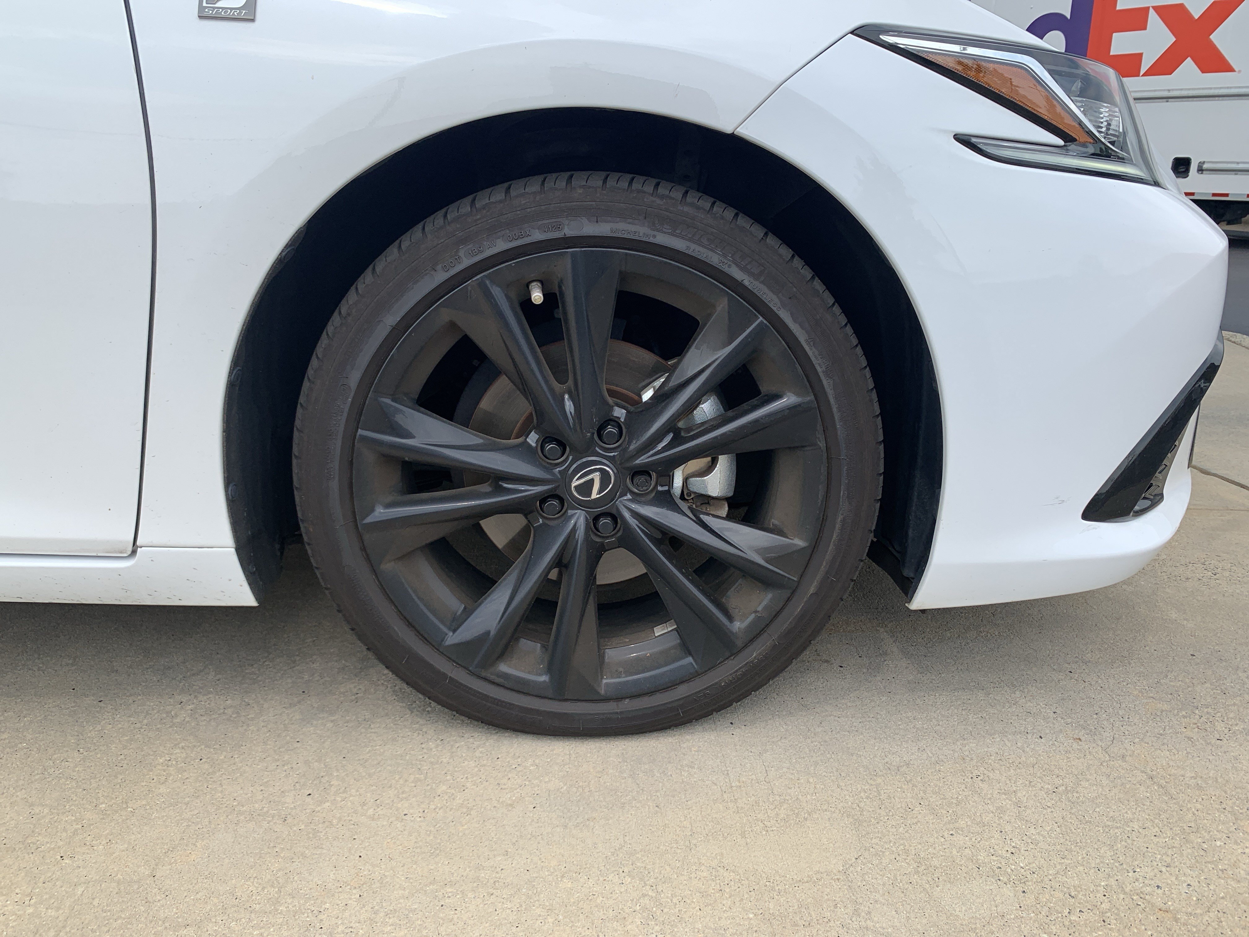 Used 2024 Lexus ES 350 F Sport w/ Accessory Package (Z2) FWD image 13