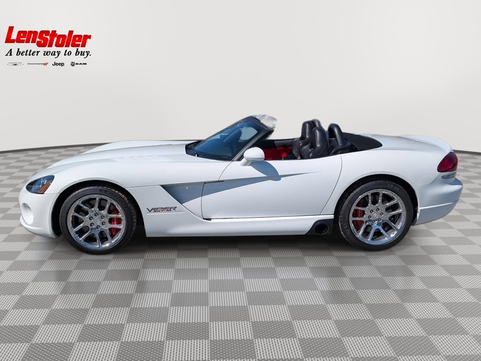 Used 2004 Dodge Viper SRT-10 image 2