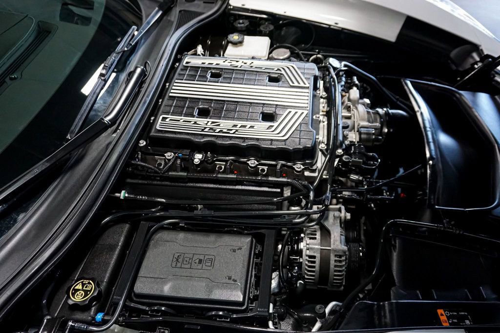 Used 2019 Chevrolet Corvette Z06 w/ Z07 Performance Package image 13