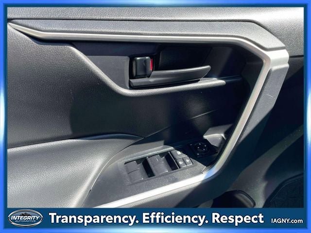 Certified 2025 Toyota RAV4 LE AWD/4WD image 17