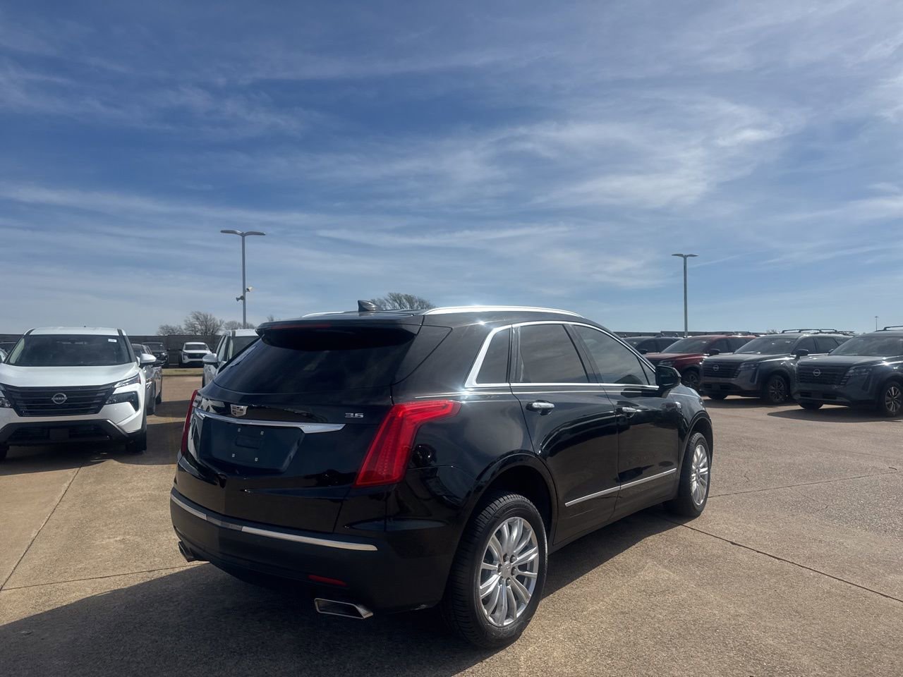 Used 2018 Cadillac XT5 FWD image 18