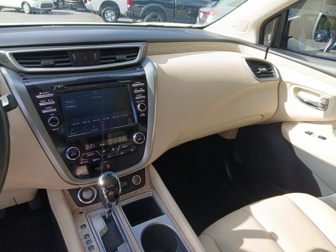 Used 2023 Nissan Murano SL AWD/4WD image 19