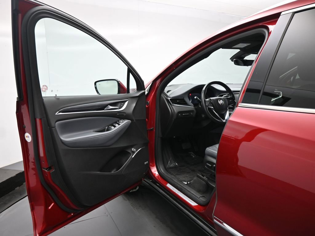 Used 2024 Buick Enclave Premium image 9
