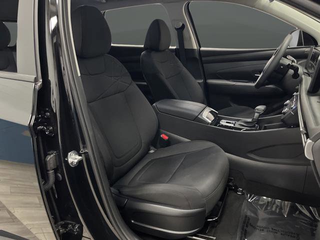 Used 2025 Hyundai Tucson SE image 27