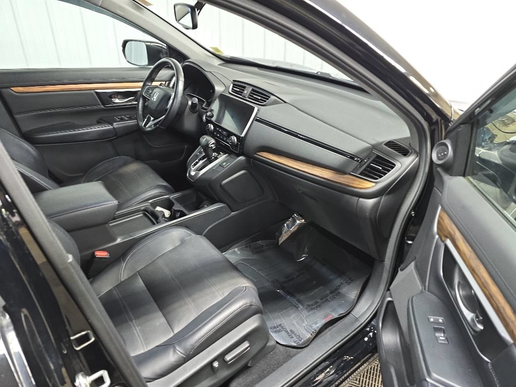 Used 2018 Honda CR-V Touring image 16