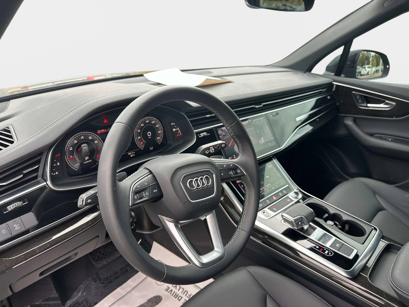 Used 2025 Audi Q7 2.0T Premium image 17