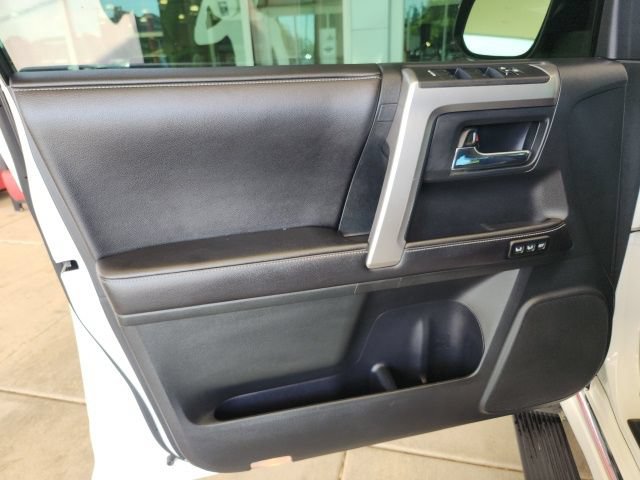 Certified 2016 Toyota 4Runner Limited AWD/4WD image 15