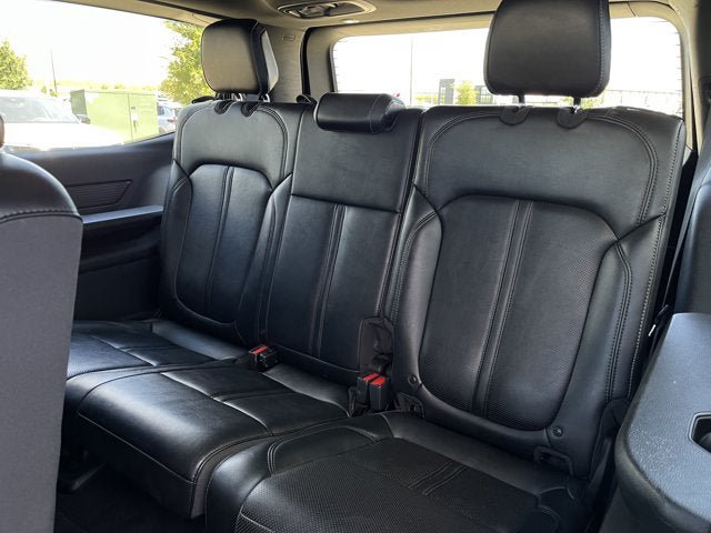 Used 2024 Jeep Wagoneer Series II w/ Flexible Seating Group RWD image 23