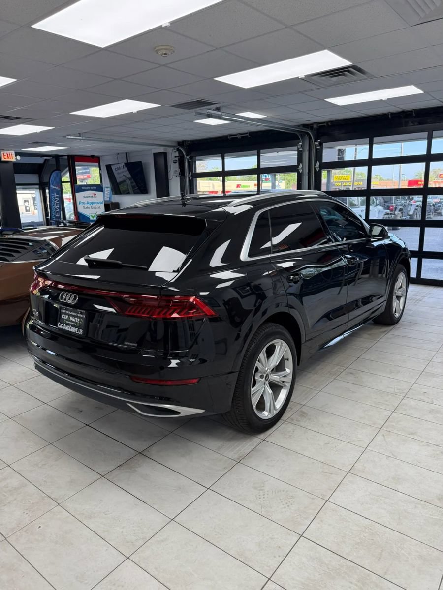 Used 2022 Audi Q8 Premium Plus w/ Premium Plus Package AWD/4WD image 4