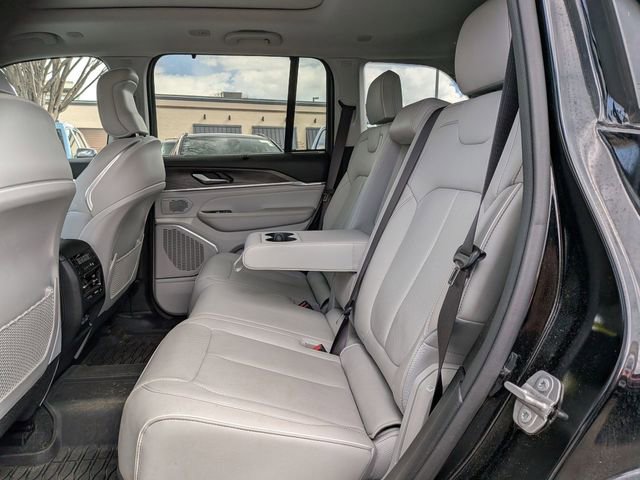 Certified 2023 Jeep Grand Cherokee Overland w/ Luxury Tech Group IV image 13