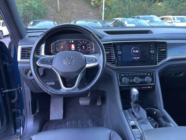 Used 2020 Volkswagen Atlas Cross Sport SEL image 17