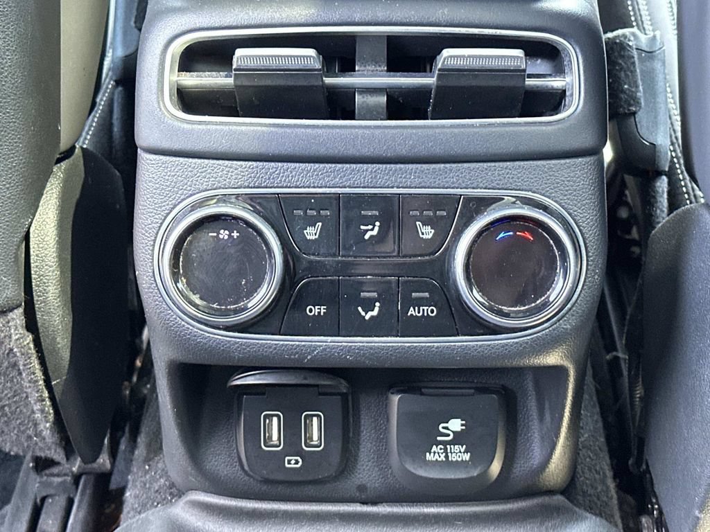 Used 2022 Genesis GV70 3.5T Sport w/ Sport Prestige Package AWD/4WD image 18