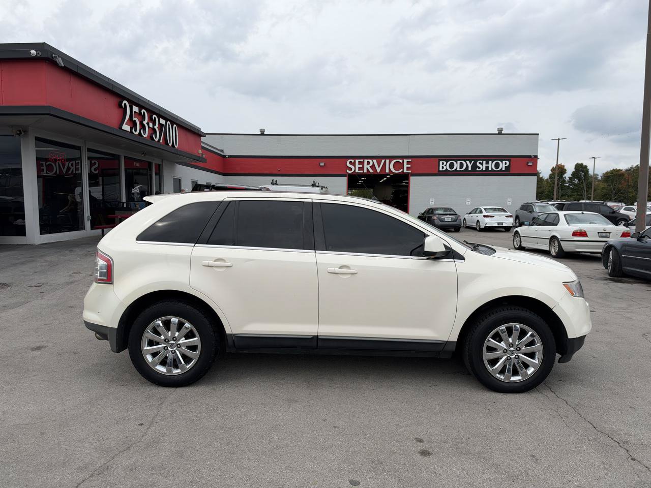 Used 2008 Ford Edge Limited FWD image 2