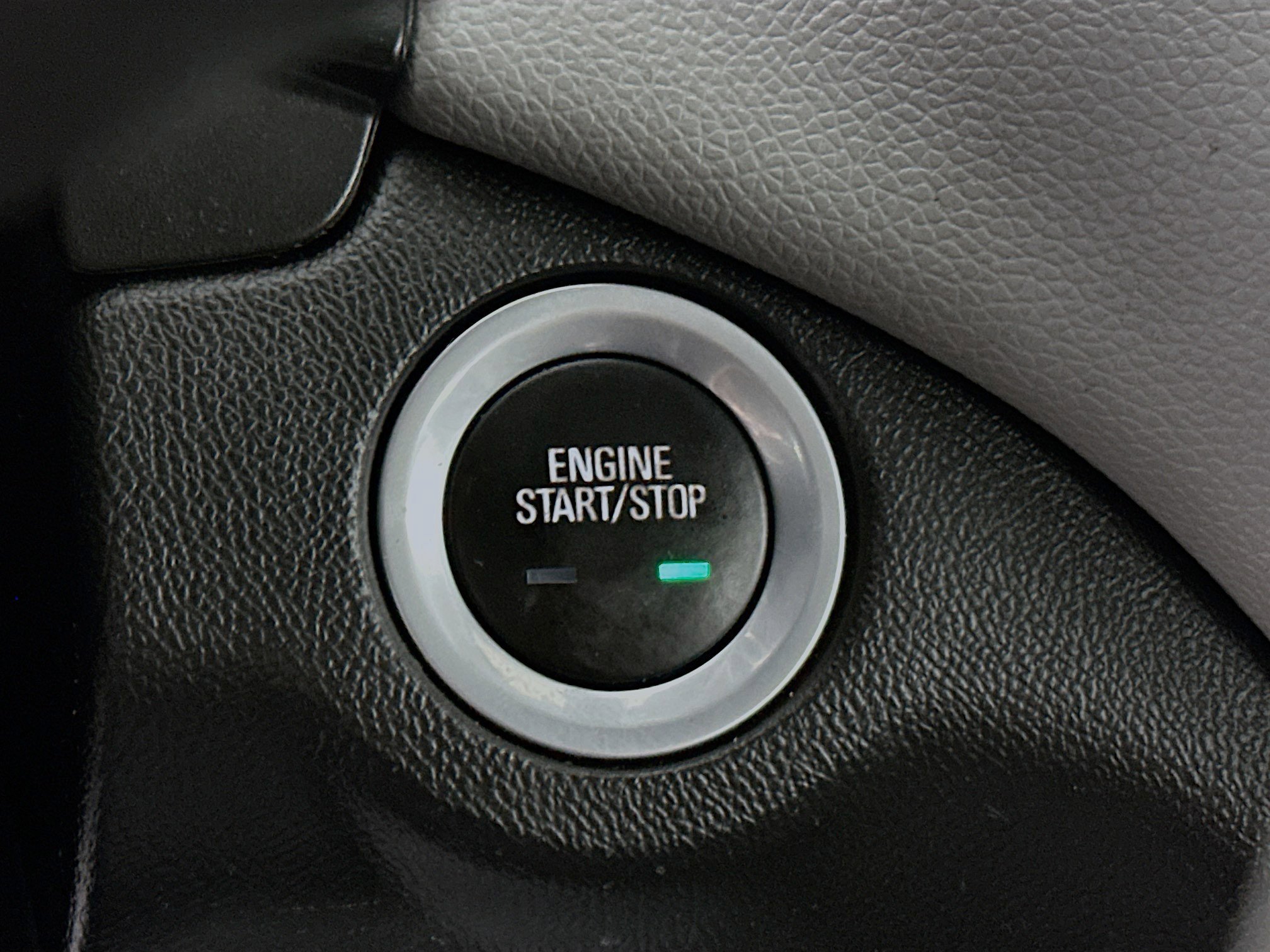 Used 2020 Chevrolet Equinox LS image 20