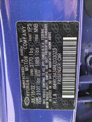 Used 2022 Hyundai Venue Limited image 24