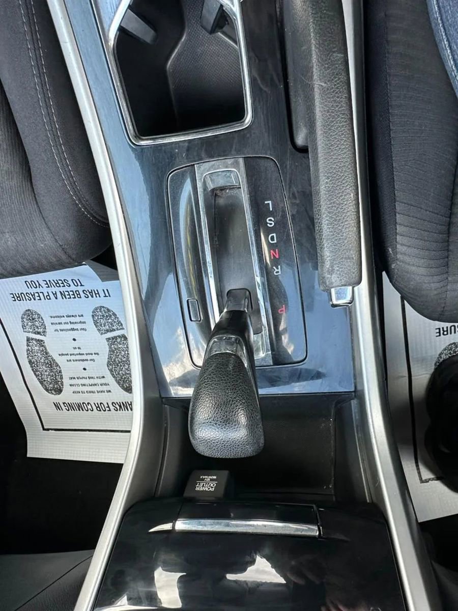 Used 2017 Honda Accord LX image 21