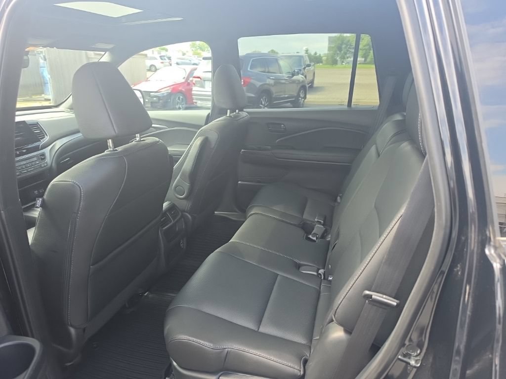 Used 2023 Honda Passport EX-L image 28