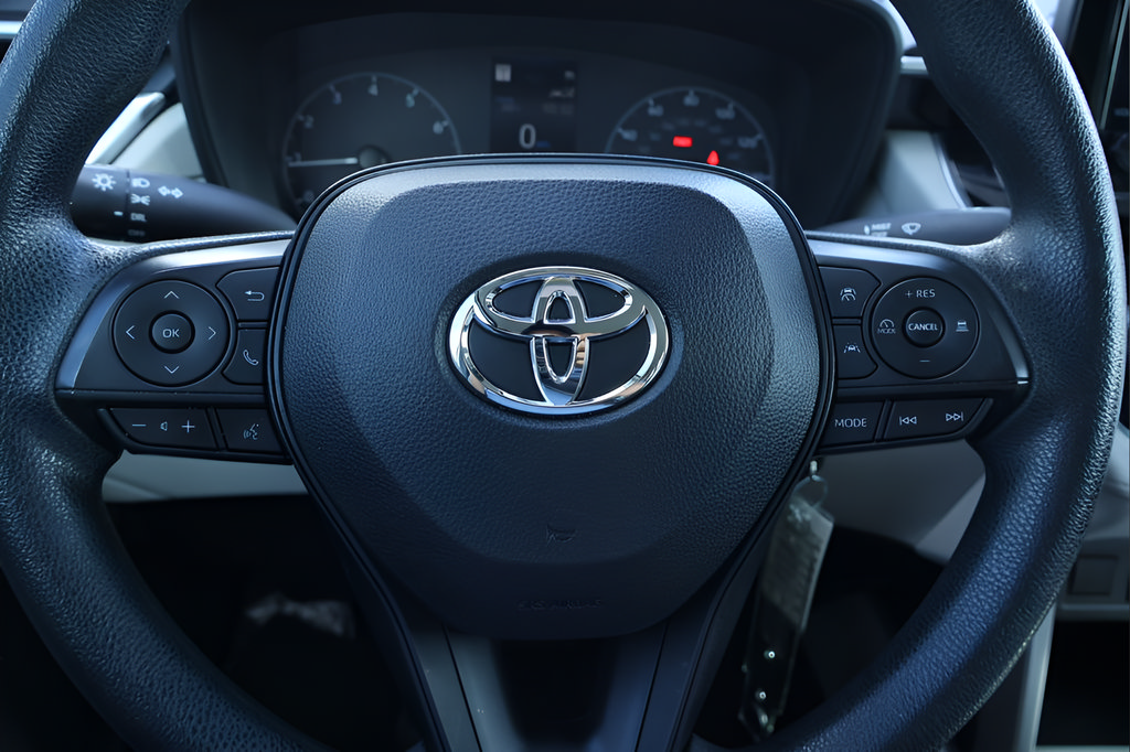 Used 2023 Toyota Corolla Cross L AWD/4WD image 20