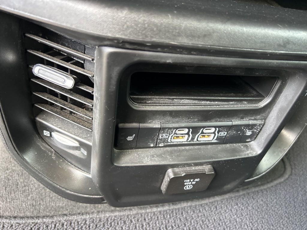 Used 2022 RAM 1500 Laramie AWD/4WD image 30