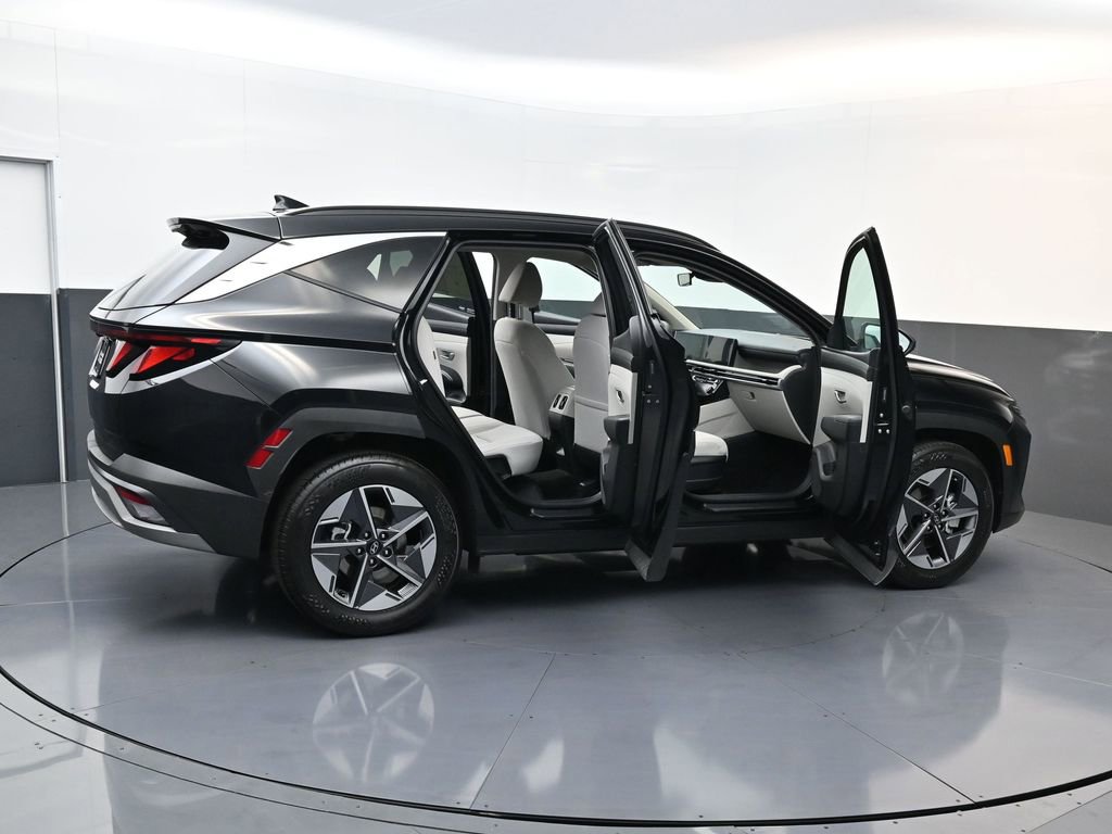 Certified 2025 Hyundai Tucson SEL image 27