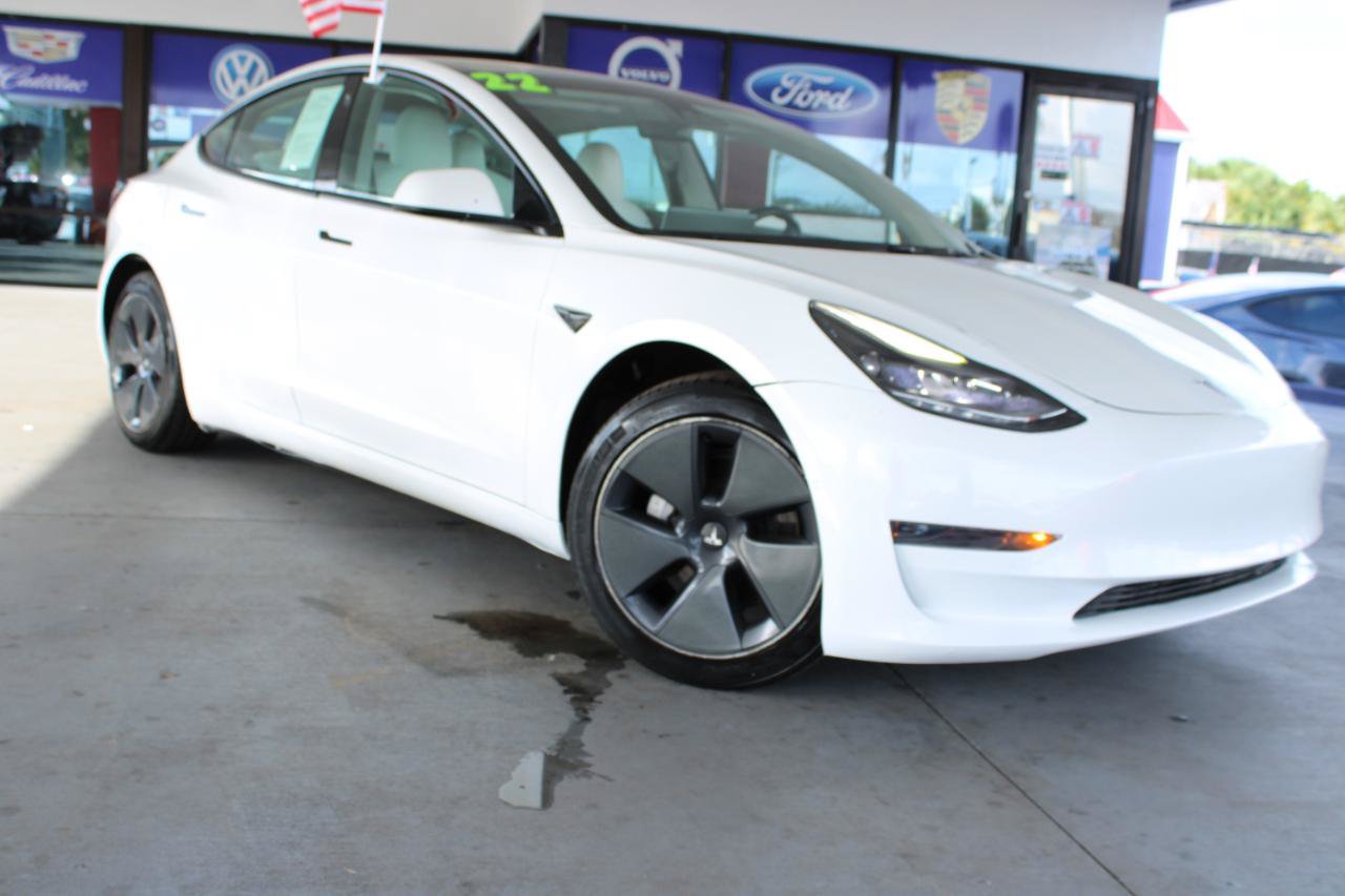 Used 2022 Tesla Model 3 RWD image 4