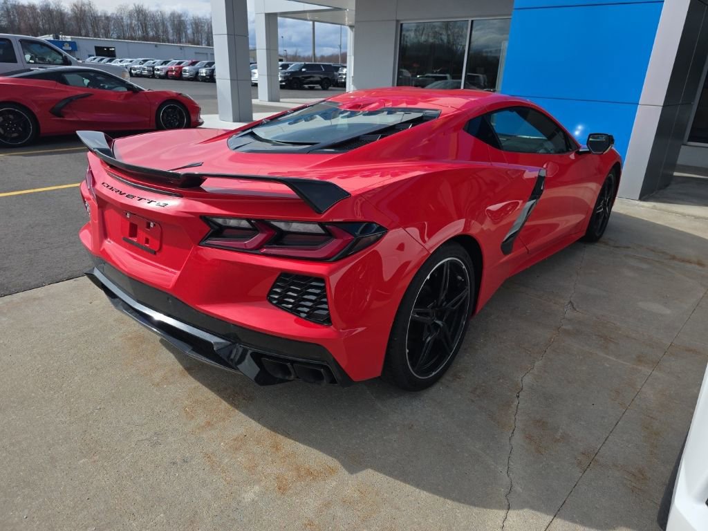 Used 2024 Chevrolet Corvette Stingray Premium Cpe w/ Z51 Performance Package image 3