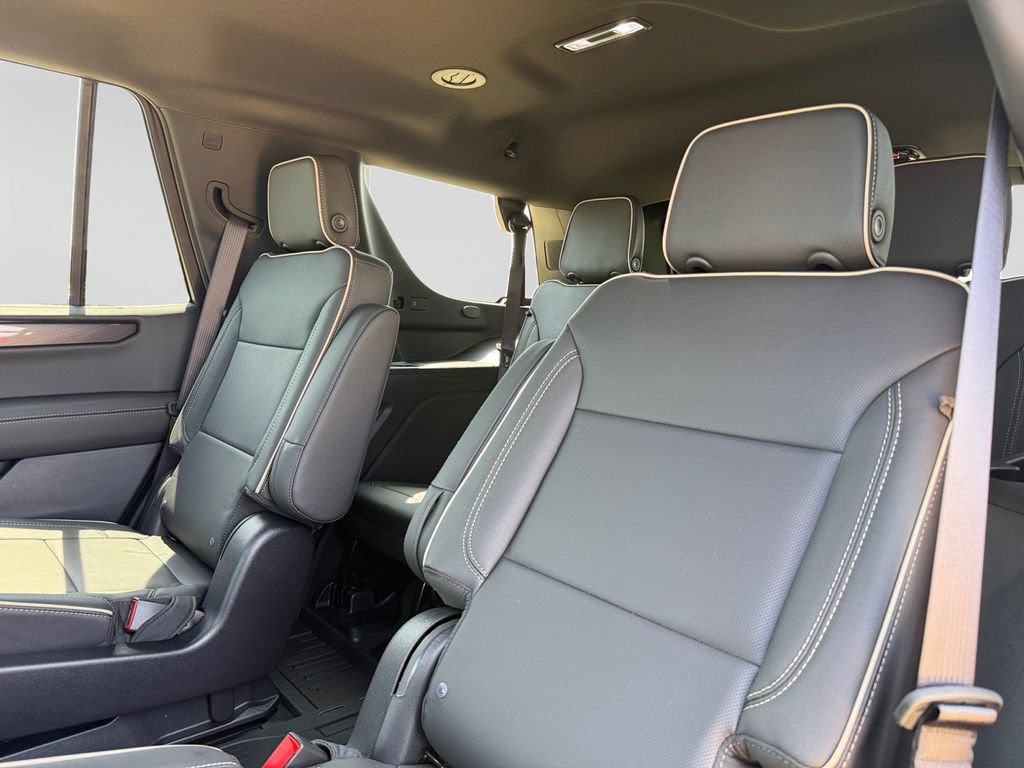 New 2026 GMC Yukon Elevation w/ LPO, Floor Liner Package AWD/4WD image 37