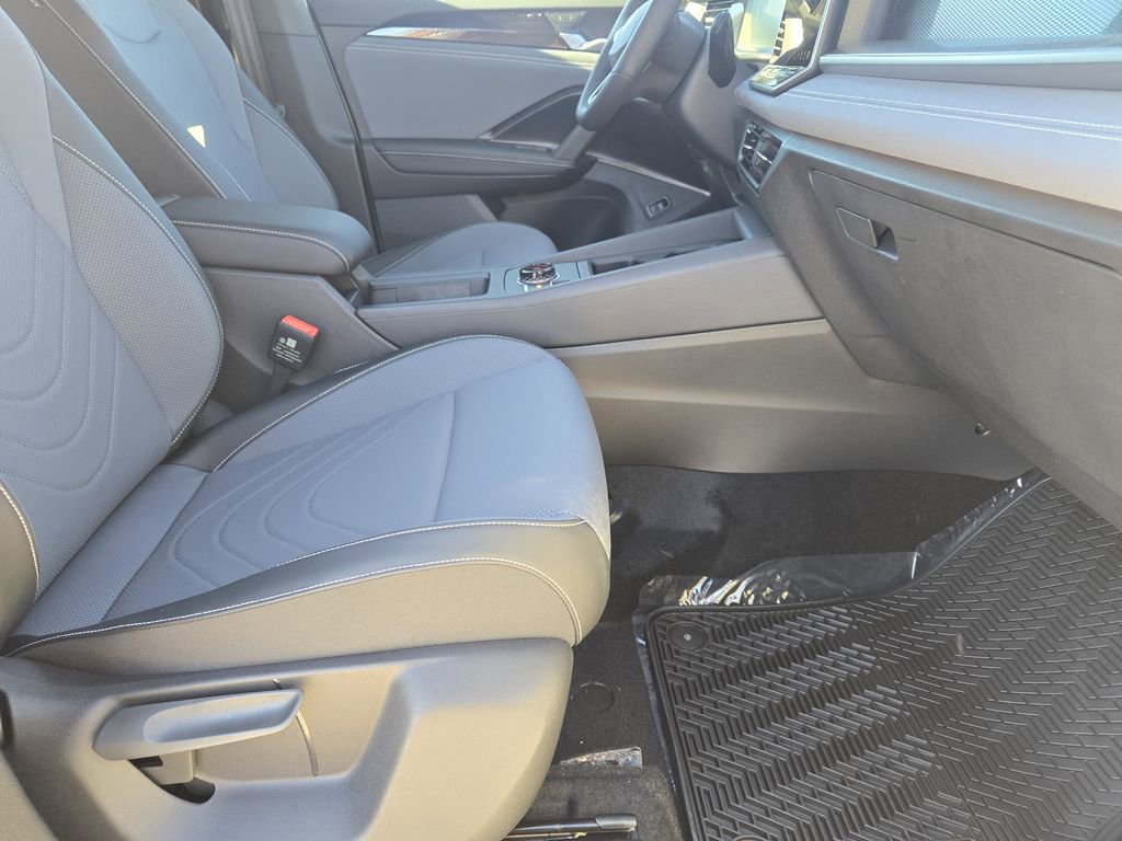 New 2026 Volkswagen Tiguan SE R-Line image 12