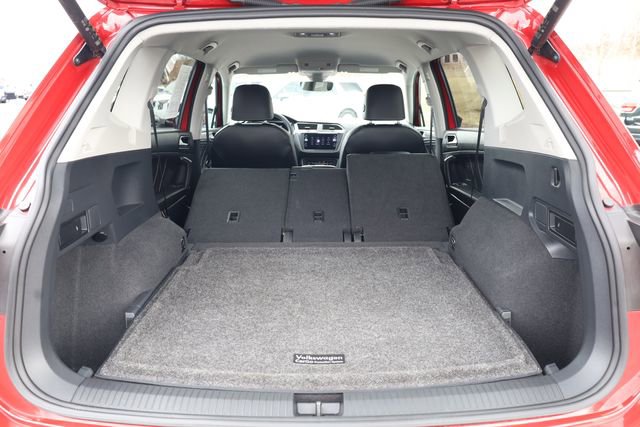 Used 2022 Volkswagen Tiguan SE image 29