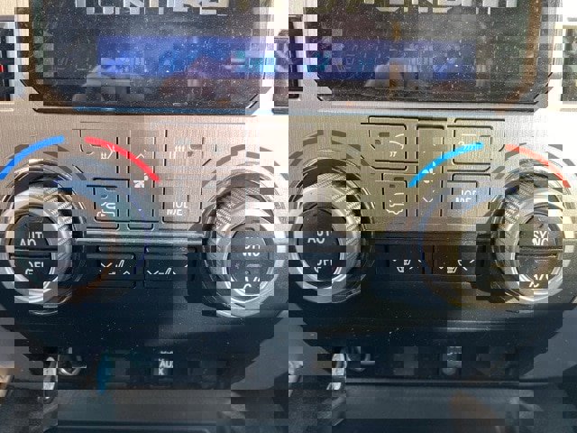 Used 2014 Toyota Tundra Limited image 31