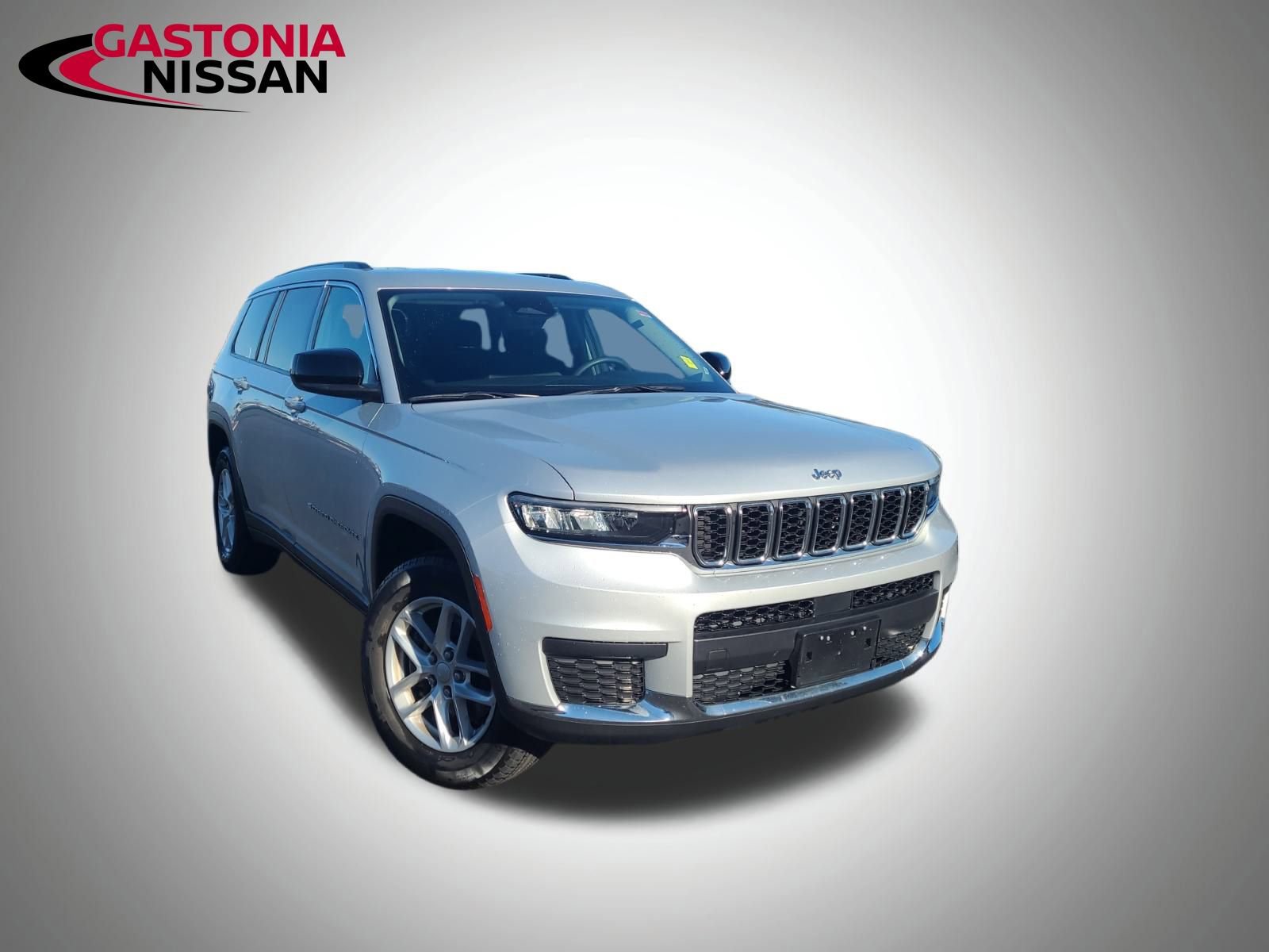 Used 2023 Jeep Grand Cherokee L Laredo image 15
