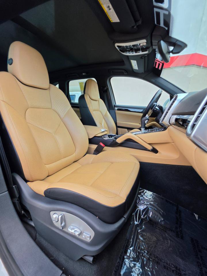 Used 2017 Porsche Cayenne S AWD/4WD image 15