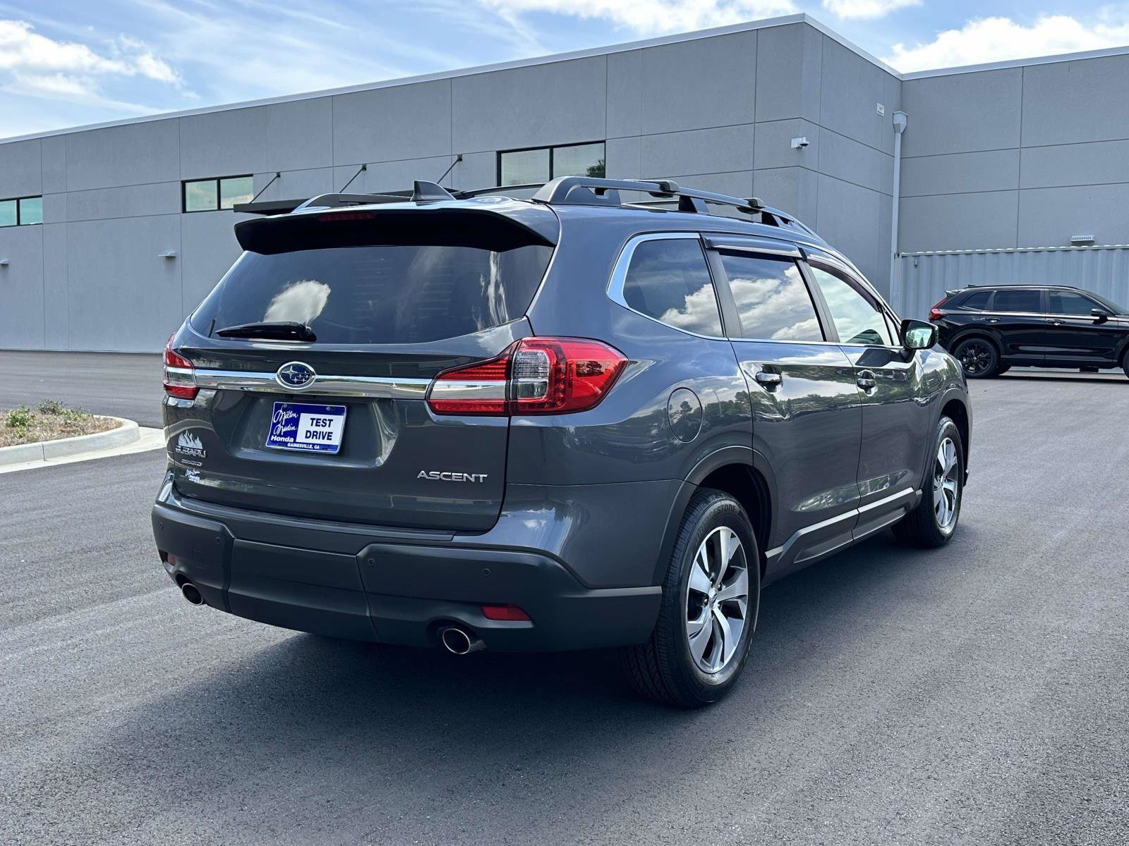 Used 2022 Subaru Ascent Premium w/ Convenience Package AWD/4WD image 26