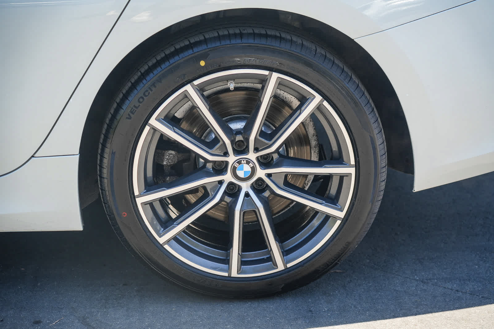 Used 2019 BMW 330i xDrive Sedan w/ Premium Package AWD/4WD image 10