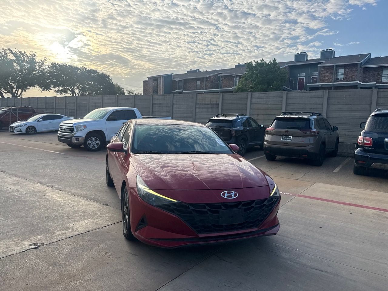Used 2023 Hyundai Elantra SEL FWD image 3